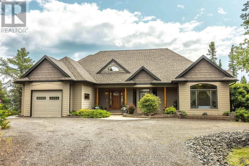135 MICKELSON Drive East, Shuniah, Ontario, P7A6N3, Shuniah, Ontario — photo 1 of 5