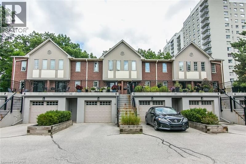 #D 28 AHRENS Street West, Kitchener, Ontario, N2H4B7, Kitchener, Ontario — photo 1 of 5