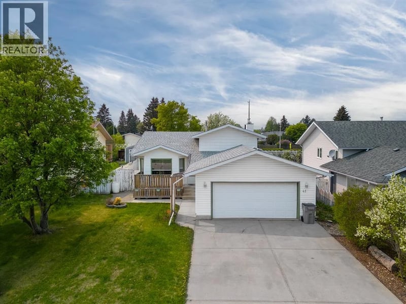 41 Lyons Crescent, Whitecourt, Alberta, T7S1B9, Whitecourt, Alberta — photo 1 of 5