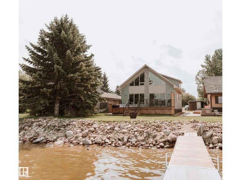 33 Lakeshore Dr, Rural Wetaskiwin County, Alberta, T0C2V0, Rural Wetaskiwin County, Alberta — photo 1 of 5
