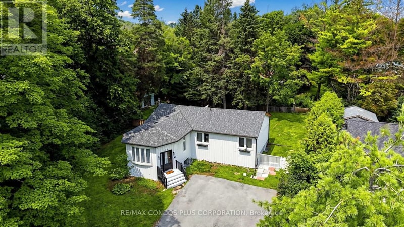 20 Southwood Crescent, Georgina (Sutton & Jackson's Point), Ontario, L0E1R0, Georgina (Sutton & Jackson's Point), Ontario — photo 1 of 5