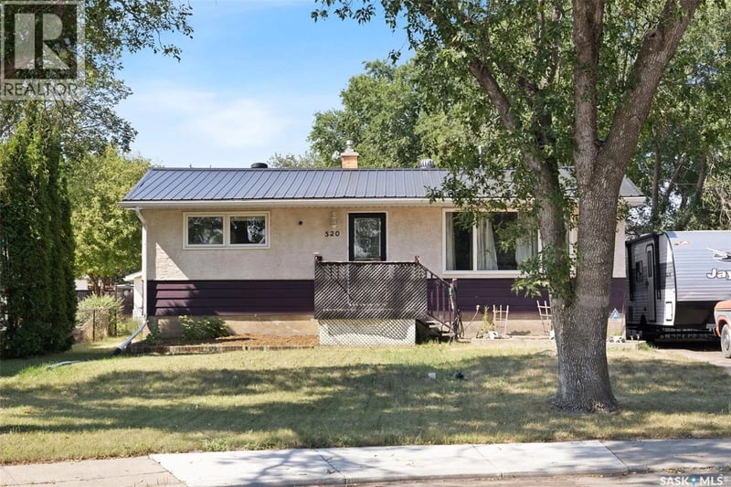 520 Montague STREET, Regina, Saskatchewan, S4R3W5, Regina, Saskatchewan — photo 1 of 5
