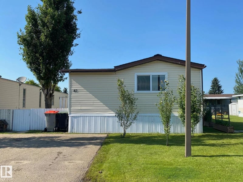 #042-4819 51 AV, Millet, Alberta, T0C1Z0, Millet, Alberta — photo 1 of 5