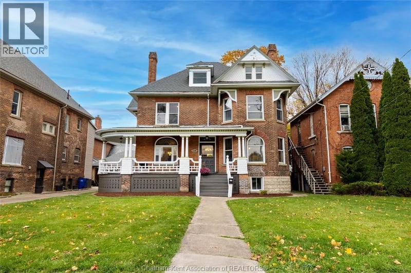 129 William Street South, Chatham, Ontario, N7M4S7, Chatham, Ontario — photo 1 of 5