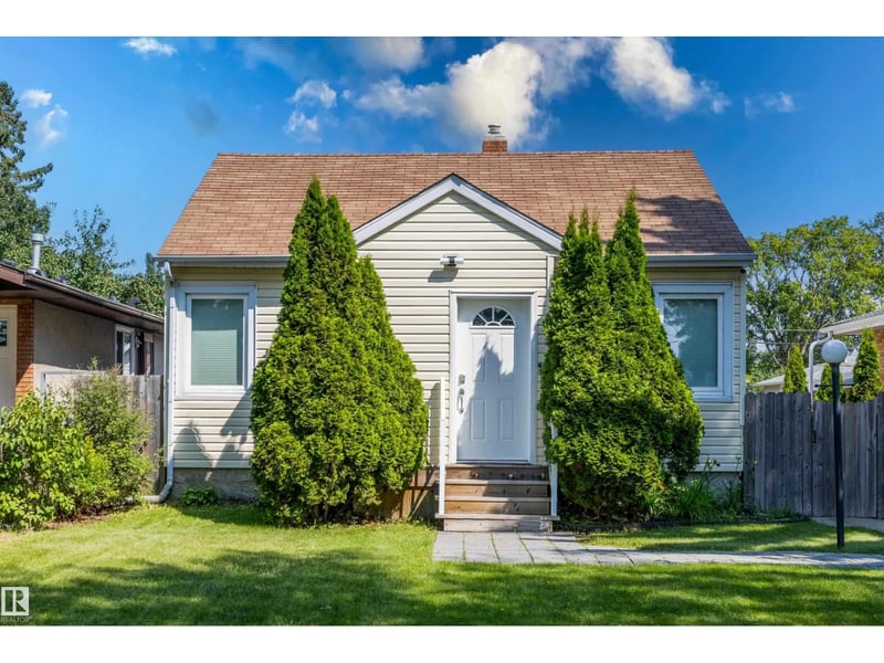12431 81 ST NW, Edmonton, Alberta, T5B2T6, Edmonton, Alberta — photo 1 of 5