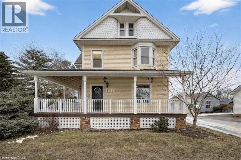 3952 VICTORIA Avenue, Vineland, Ontario, L0R2C0, Vineland, Ontario — photo 1 of 5