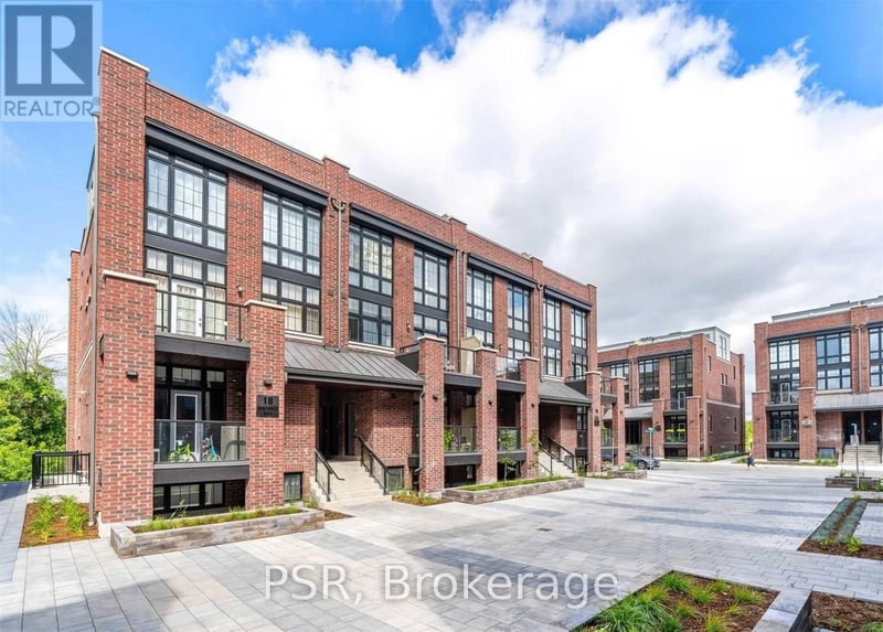 #449 18 Whitaker Way, Whitchurch-Stouffville (Stouffville), Ontario, L4A4T4, Whitchurch-Stouffville (Stouffville), Ontario — photo 1 of 5