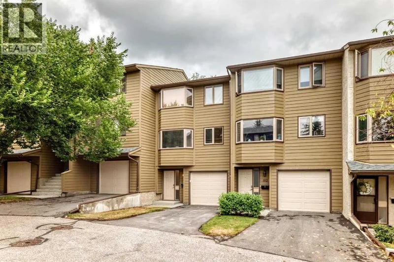 164 Glamis Terrace Southwest, Calgary, Alberta, t3e6v3, Calgary, Alberta — photo 1 of 5