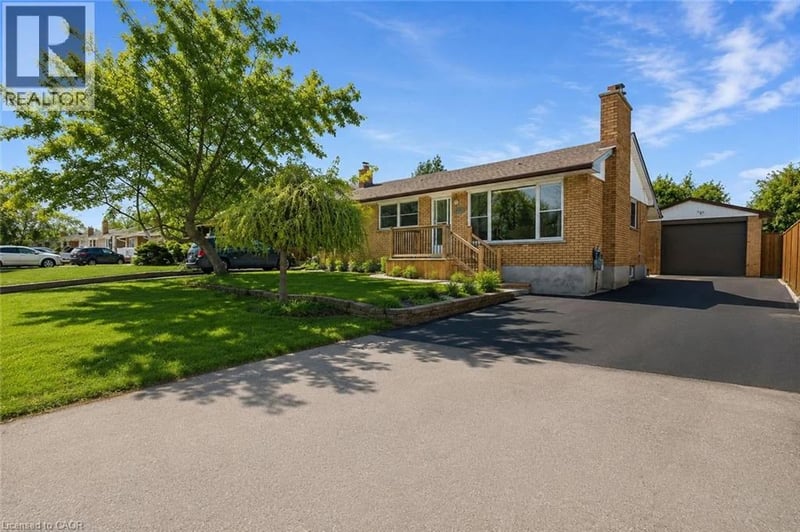 185 BURLINGTON Street, London, Ontario, N5Z3V9, London, Ontario — photo 1 of 5