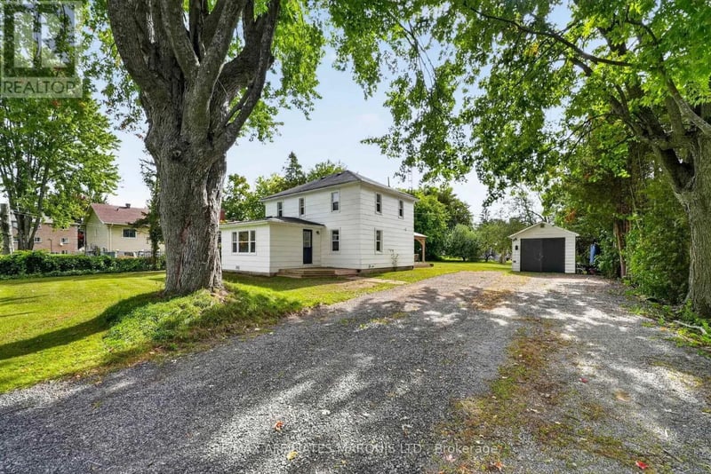 15904 Manning Road, South Stormont, Ontario, K0C1M0, South Stormont, Ontario — photo 1 of 5