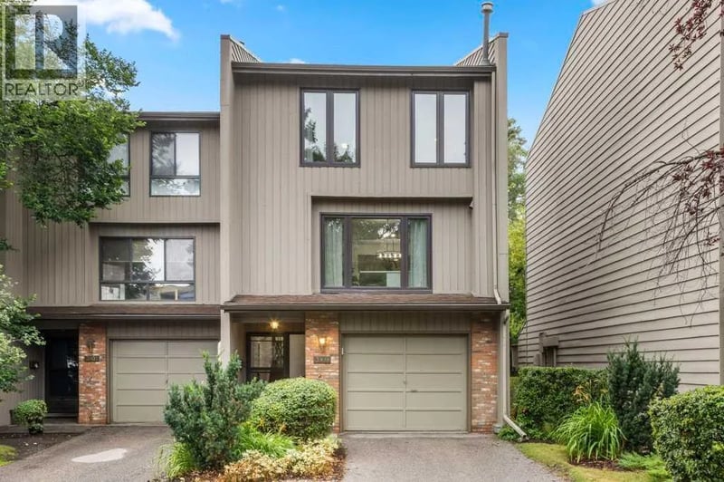3909 Point Mckay Road Northwest, Calgary, Alberta, T3B4V7, Calgary, Alberta — photo 1 of 5