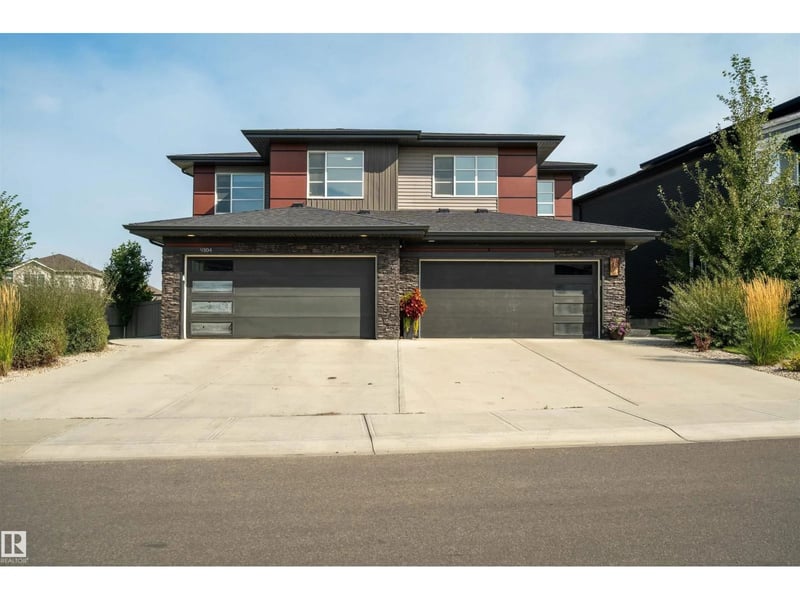 9104 PEAR DR SW, Edmonton, Alberta, T6X2N7, Edmonton, Alberta — photo 1 of 5