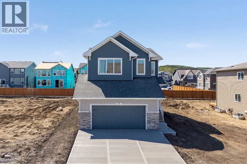 35 Creekside Rise Southwest, Calgary, Alberta, T3X5V9, Calgary, Alberta — photo 1 of 5