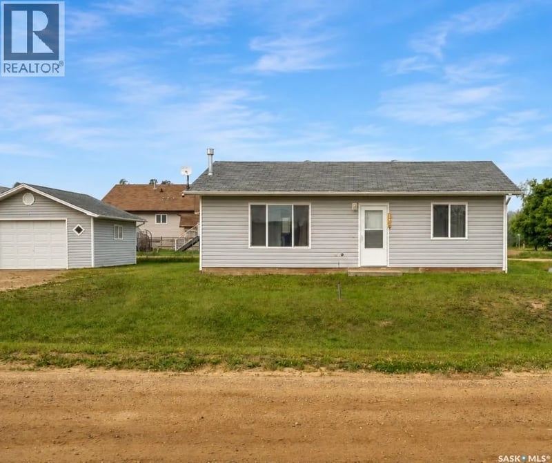 157 4th STREET W, Pierceland, Saskatchewan, S0M2K0, Pierceland, Saskatchewan — photo 1 of 5