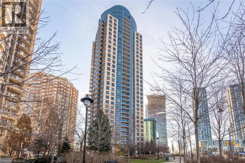 330 BURNHAMTHORPE Road West, Mississauga, Ontario, L5B0E1, Mississauga, Ontario — photo 1 of 5