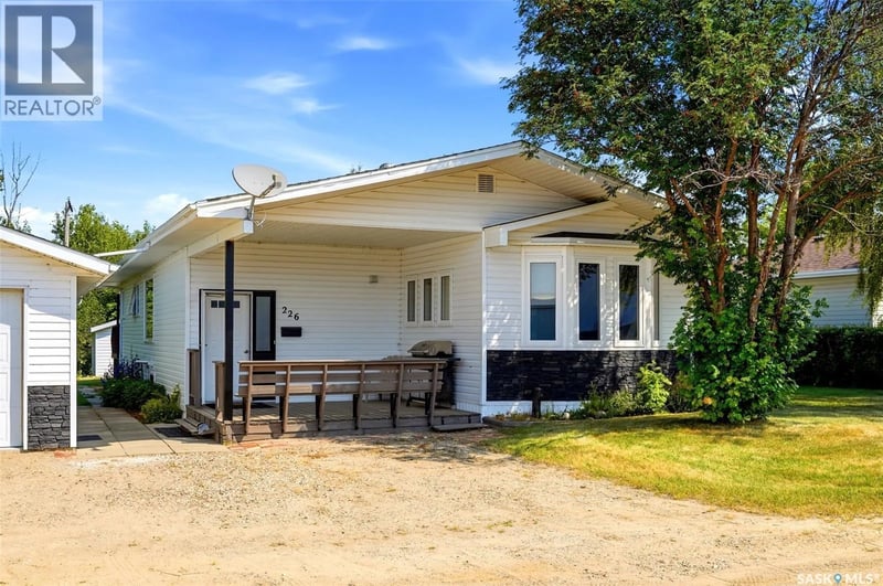 226 1st AVENUE SW, Ituna, Saskatchewan, S0A1N0, Ituna, Saskatchewan — photo 1 of 5