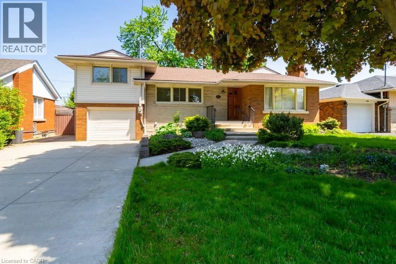 #7 47 WESTMINSTER Avenue, Hamilton, Ontario, L9C4L8, Hamilton, Ontario — photo 1 of 5