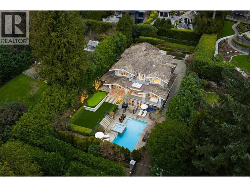 2955 ROSEBERY Avenue, West Vancouver, British Columbia, V7V3A5, West Vancouver, British Columbia — photo 1 of 5