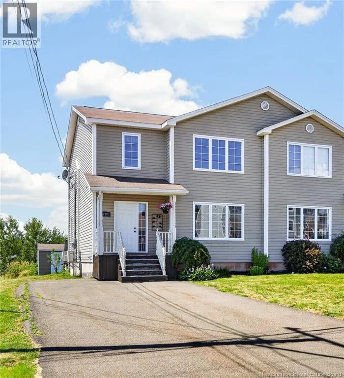 198 Penrose Street, Moncton, New Brunswick, E1E4W6, Moncton, New Brunswick — photo 1 of 5