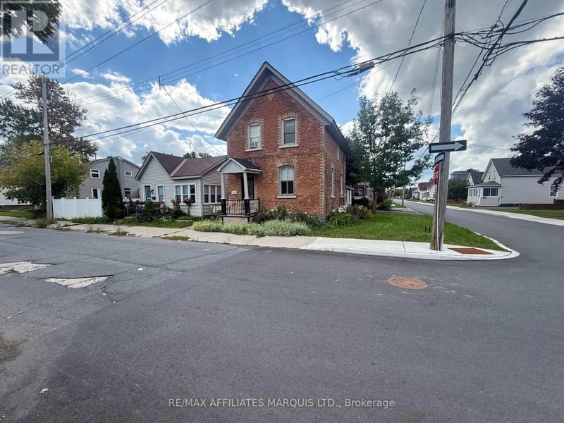 230 - 234 Bedford Street, Cornwall, Ontario, K6J4C3, Cornwall, Ontario — photo 1 of 5