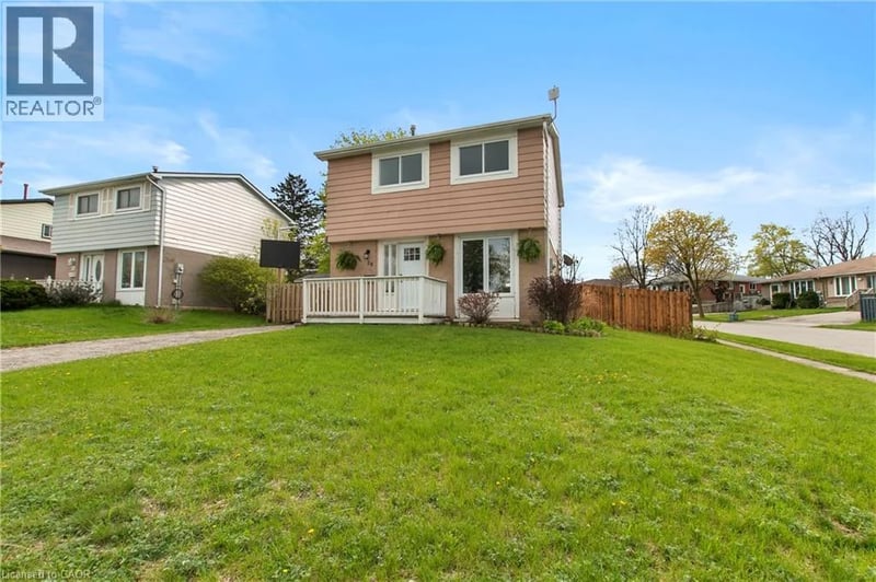 29 WOODLAWN Avenue, Brantford, Ontario, N3V1A4, Brantford, Ontario — photo 1 of 5