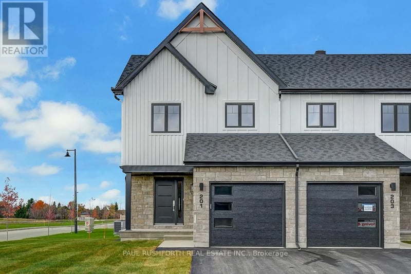277 Peacock Drive, Russell, Ontario, K4R0A1, Russell, Ontario — photo 1 of 5