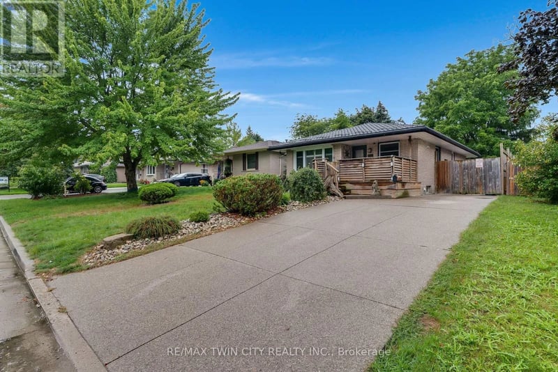 83 Kimberly Crescent, Kitchener, Ontario, N2E1C8, Kitchener, Ontario — photo 1 of 5