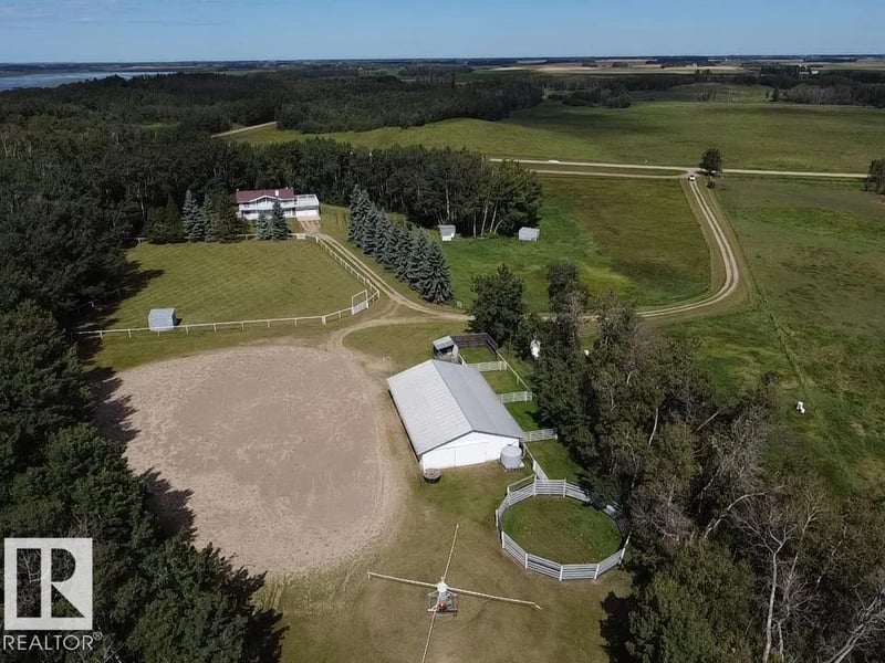 254009 TWP ROAD 460, Rural Wetaskiwin County, Alberta, T9A1W8, Rural Wetaskiwin County, Alberta — photo 1 of 5