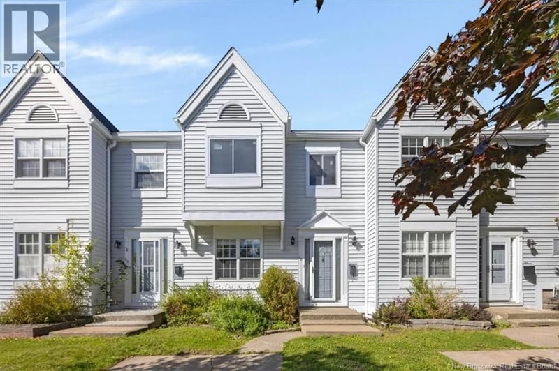 90 Brentwood Crescent, Saint John, New Brunswick, E2K4R4, Saint John, New Brunswick — photo 1 of 5