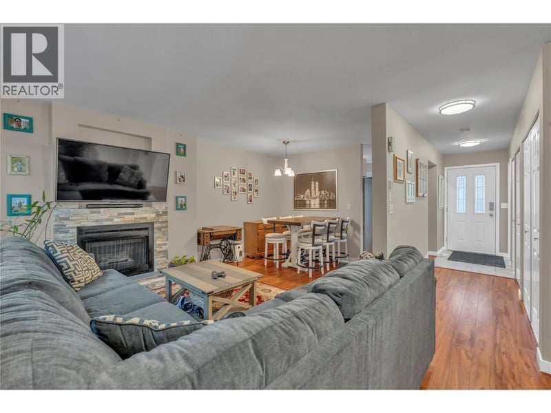 #4 8710 Prairie Valley Road, Summerland, British Columbia, V0H1Z2, Summerland, British Columbia — photo 1 of 5