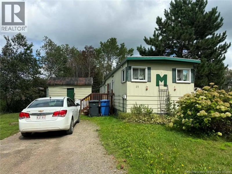37 Bradd Street, Miramichi, New Brunswick, E1N2A8, Miramichi, New Brunswick — photo 1 of 5