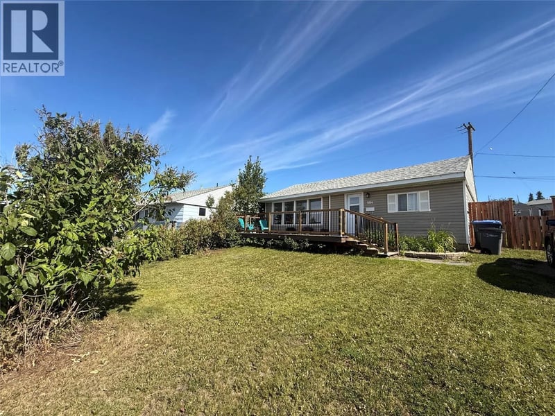 904 Cornwall Crescent, Dawson Creek, British Columbia, V1G1N9, Dawson Creek, British Columbia — photo 1 of 5
