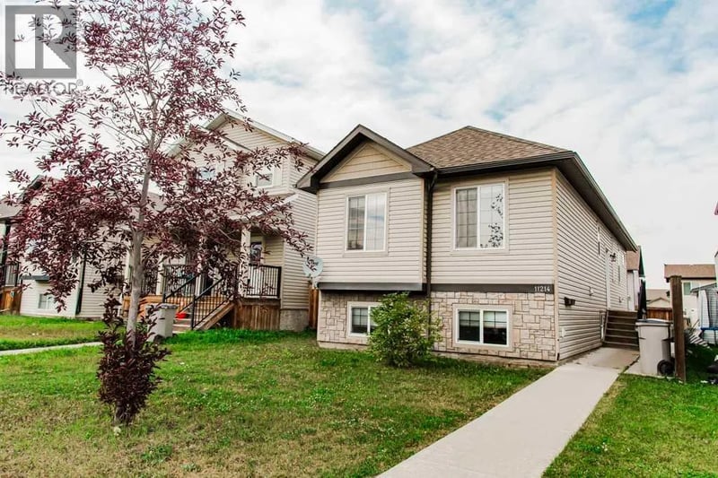 11214 75A Avenue, Grande Prairie, Alberta, T8W0G5, Grande Prairie, Alberta — photo 1 of 5