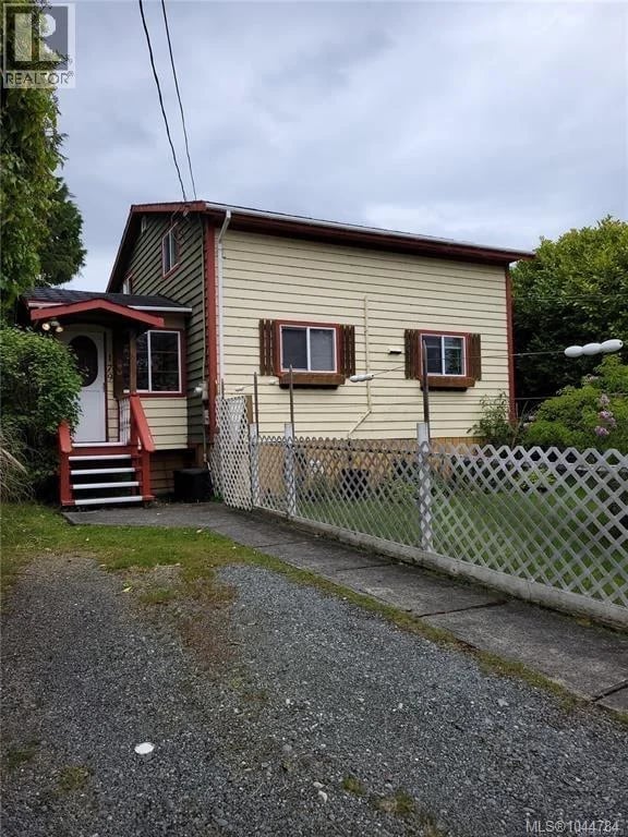 179 2nd Street, Sointula, British Columbia, V0N3E0, Sointula, British Columbia — photo 1 of 5