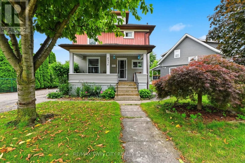 4924 Hunter Street, Niagara Falls (Clifton Hill), Ontario, L2G3M6, Niagara Falls (Clifton Hill), Ontario — photo 1 of 5