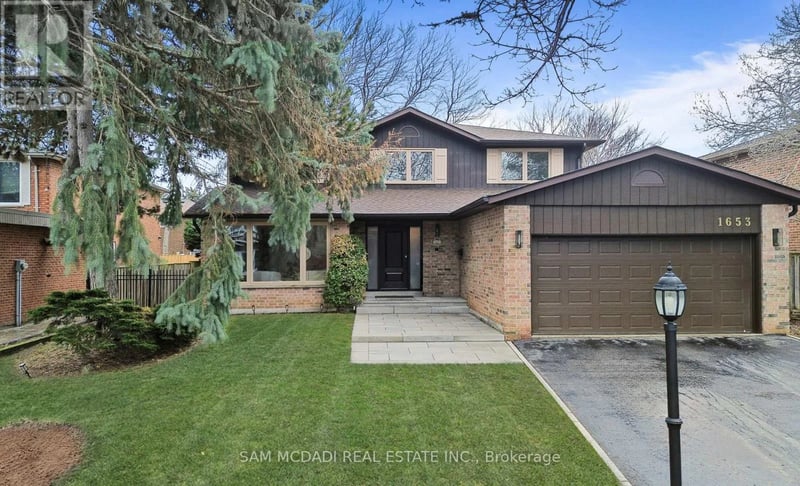 1653 Sherwood Forrest Circle, Mississauga (Sheridan), Ontario, L5K2G8, Mississauga (Sheridan), Ontario — photo 1 of 5