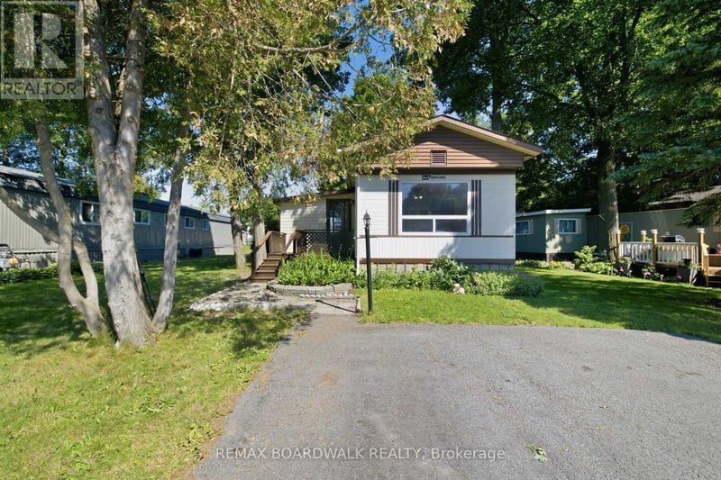 516 Maplegrove Road, Carleton Place, Ontario, K7C4R4, Carleton Place, Ontario — photo 1 of 5