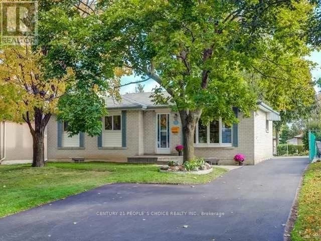 13 Brookdale Crescent, Brampton (Avondale), Ontario, L6T1M8, Brampton (Avondale), Ontario — photo 1 of 5