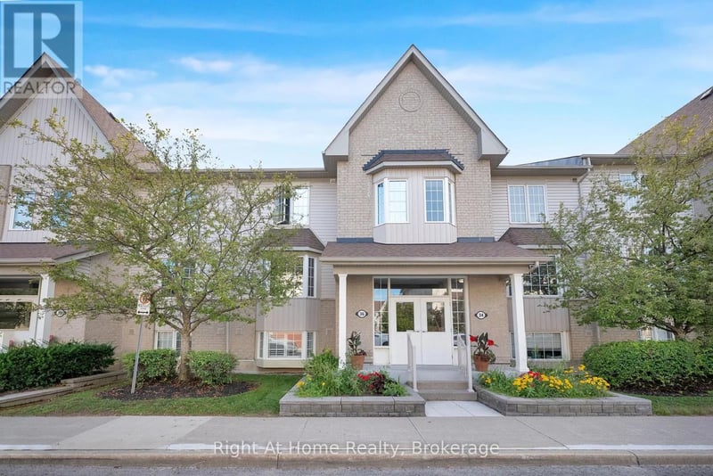 #2 36 Petra Way, Whitby (Pringle Creek), Ontario, L1R0A5, Whitby (Pringle Creek), Ontario — photo 1 of 5