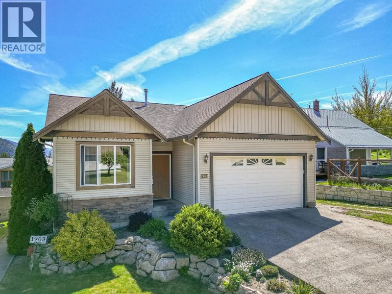 1903 Northern Street, Enderby, British Columbia, V0E1V0, Enderby, British Columbia — photo 1 of 5