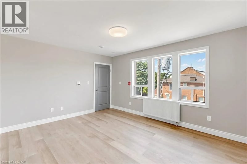 71 SANFORD Avenue South, Hamilton, Ontario, L8M2G7, Hamilton, Ontario — photo 1 of 5