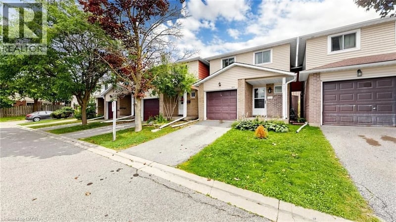 304 BLUEVALE Street, Waterloo, Ontario, N2J4G3, Waterloo, Ontario — photo 1 of 5