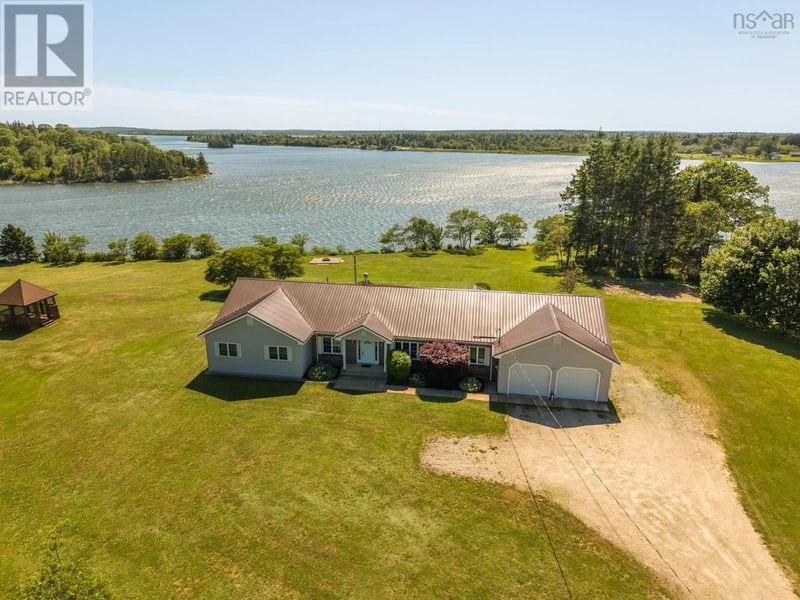 194 Rocco Point Road, Rocco Point, Nova Scotia, B0W2X0, Rocco Point, Nova Scotia — photo 1 of 5