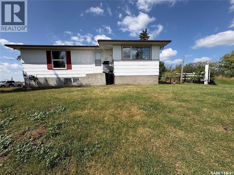 Duff Acreage, Mcleod Rm No. 185, Saskatchewan, S0A0S0, Mcleod Rm No. 185, Saskatchewan — photo 1 of 5