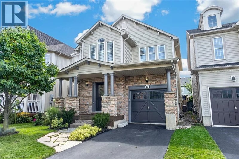 12 FIDDLEHEAD Crescent, Waterdown, Ontario, L8B0X8, Waterdown, Ontario — photo 1 of 5