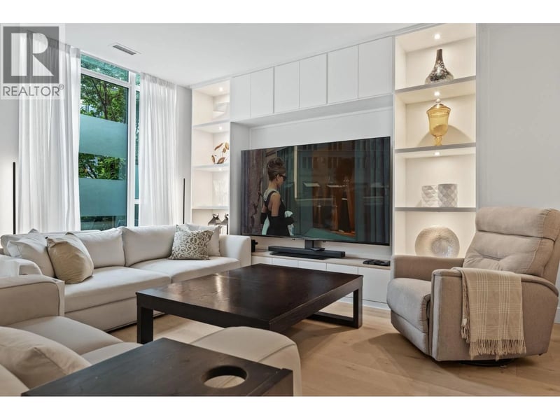 2781 LIBRARY Lane, North Vancouver, British Columbia, V7J0C6, North Vancouver, British Columbia — photo 1 of 5
