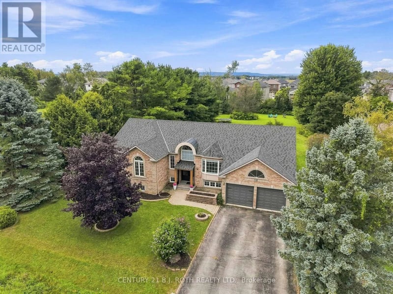 3 Dean Court, Wasaga Beach, Ontario, L9Z1J9, Wasaga Beach, Ontario — photo 1 of 5
