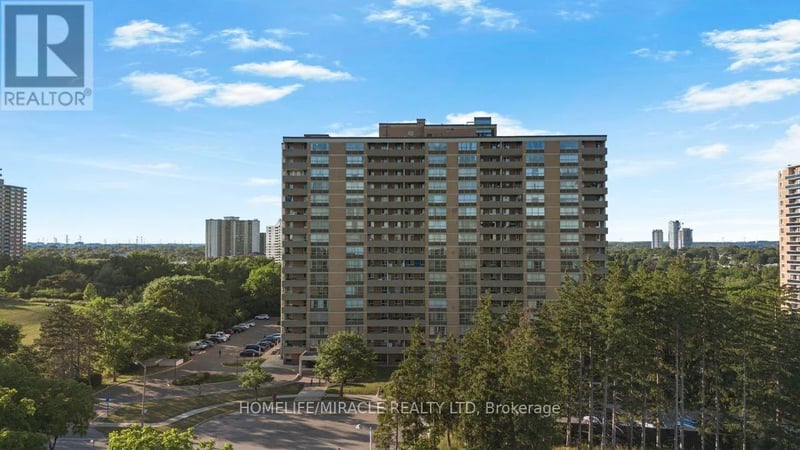 #903 40 Panorama Court, Toronto (Mount Olive-Silverstone-Jamestown), Ontario, M9V4M1, Toronto (Mount Olive-Silverstone-Jamestown), Ontario — photo 1 of 5