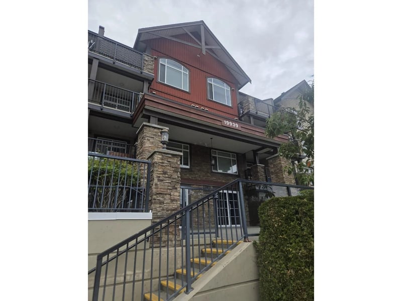 #409 19939 55A Avenue, Langley, British Columbia, V3A3X4, Langley, British Columbia — photo 1 of 5