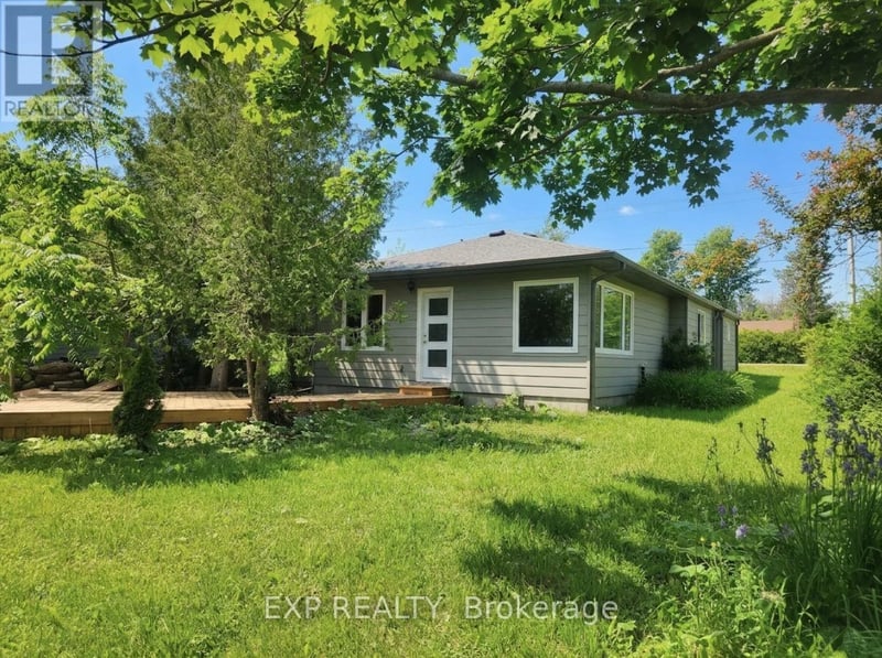 71 Lakeshore Road East, Oro-Medonte, Ontario, L0L2E0, Oro-Medonte, Ontario — photo 1 of 5
